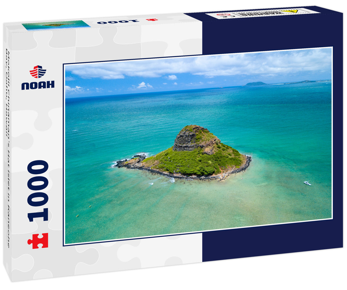 Mokolii Chinaman's Hat islet in Kaneohe Bay, Oahu, Hawaii