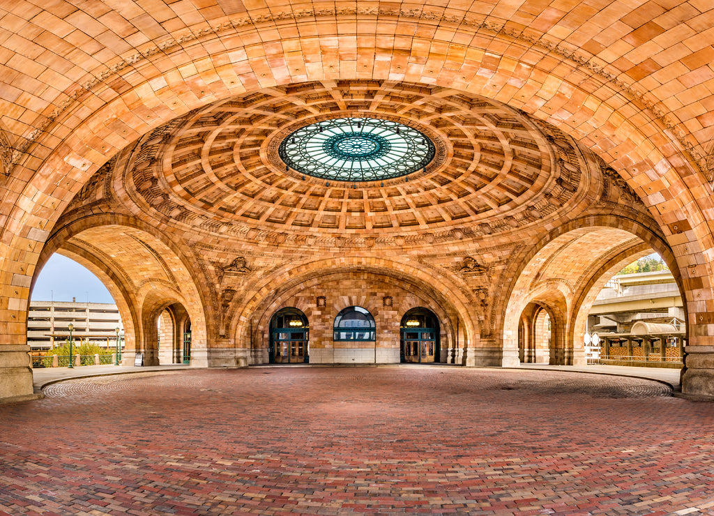 Panoramic view of Penn Station railway station. Owned by General Services Administration, an US government agency, Penn Station is a historic train station located in downtown Pittsburgh, Pennsylvania