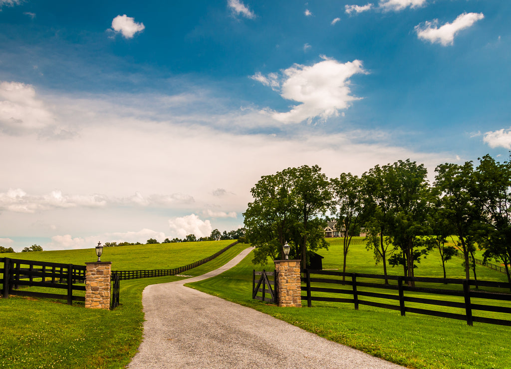 Driveway and fences in rural York County, Pennsylvania