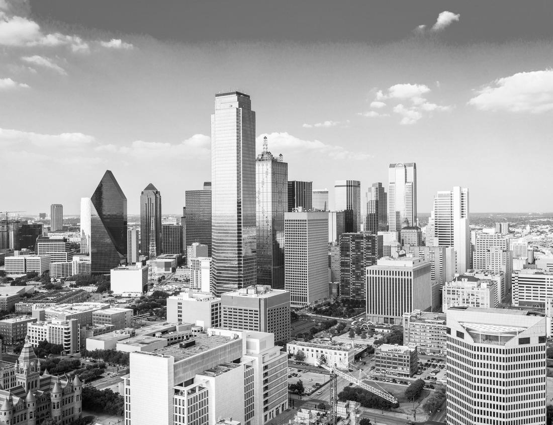 Noah Jigsaw Puzzle Beautiful pier in Argaka village near Paphos in Cyprus in black white 1000 pieces