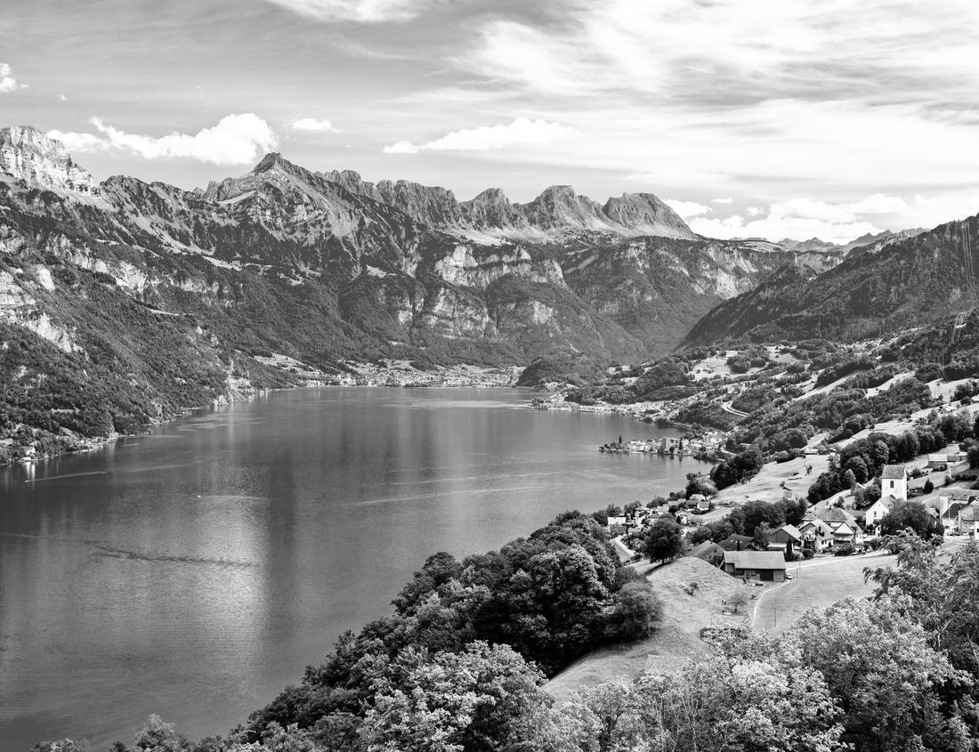 Noah Jigsaw Puzzle A beautiful sight of a crater lake in a volcanic crater, Uganda in black white 1000 pieces