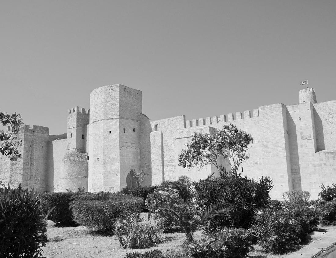 Noah Jigsaw Puzzle Chattanooga, Tennessee, USA view from Lookout Mountain at dawn in black white 1000 pieces