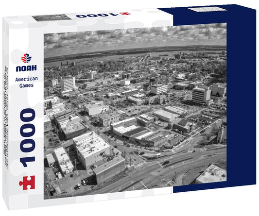Noah Jigsaw Puzzle El Paso, Texas, USA downtown city skyline at dusk with Juarez, Mexico in the distance in black white 1000 pieces