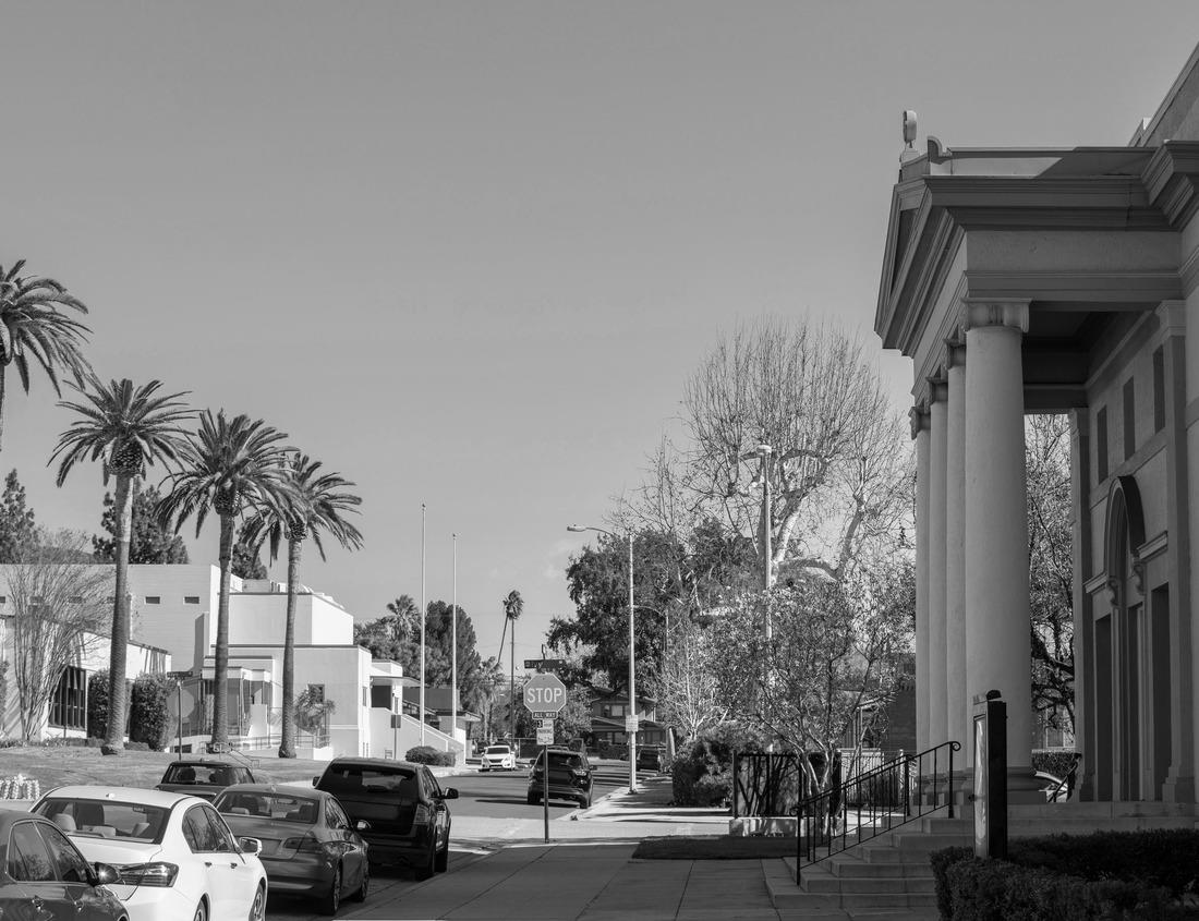 Noah Jigsaw Puzzle Antwerp, Belgian city at the Centraal railway station from night until dawn in black white 1000 pieces