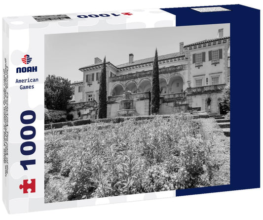 Noah Jigsaw Puzzle Deltona, Florida/USA: The park of the green springs is embedded in nature with green spring water in black white 1000 pieces