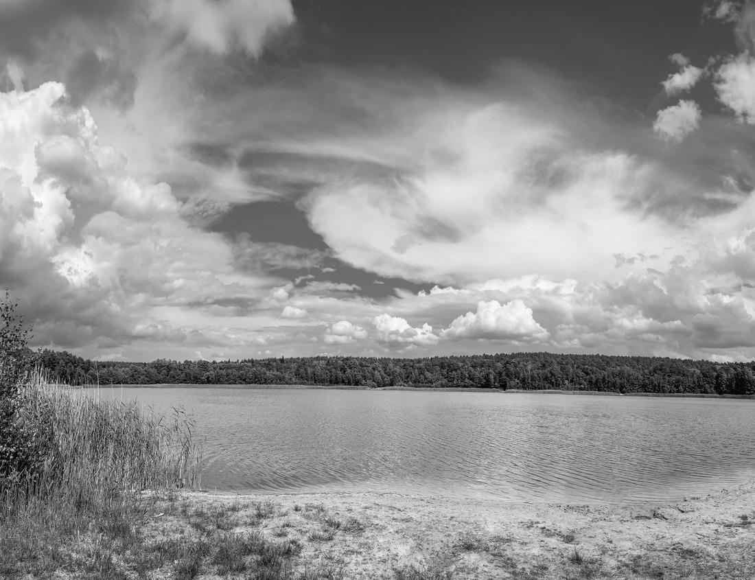 Noah Jigsaw Puzzle Medieval architecture of São Tiago square in the old town of Guimarães, Portugal in black white 1000 pieces