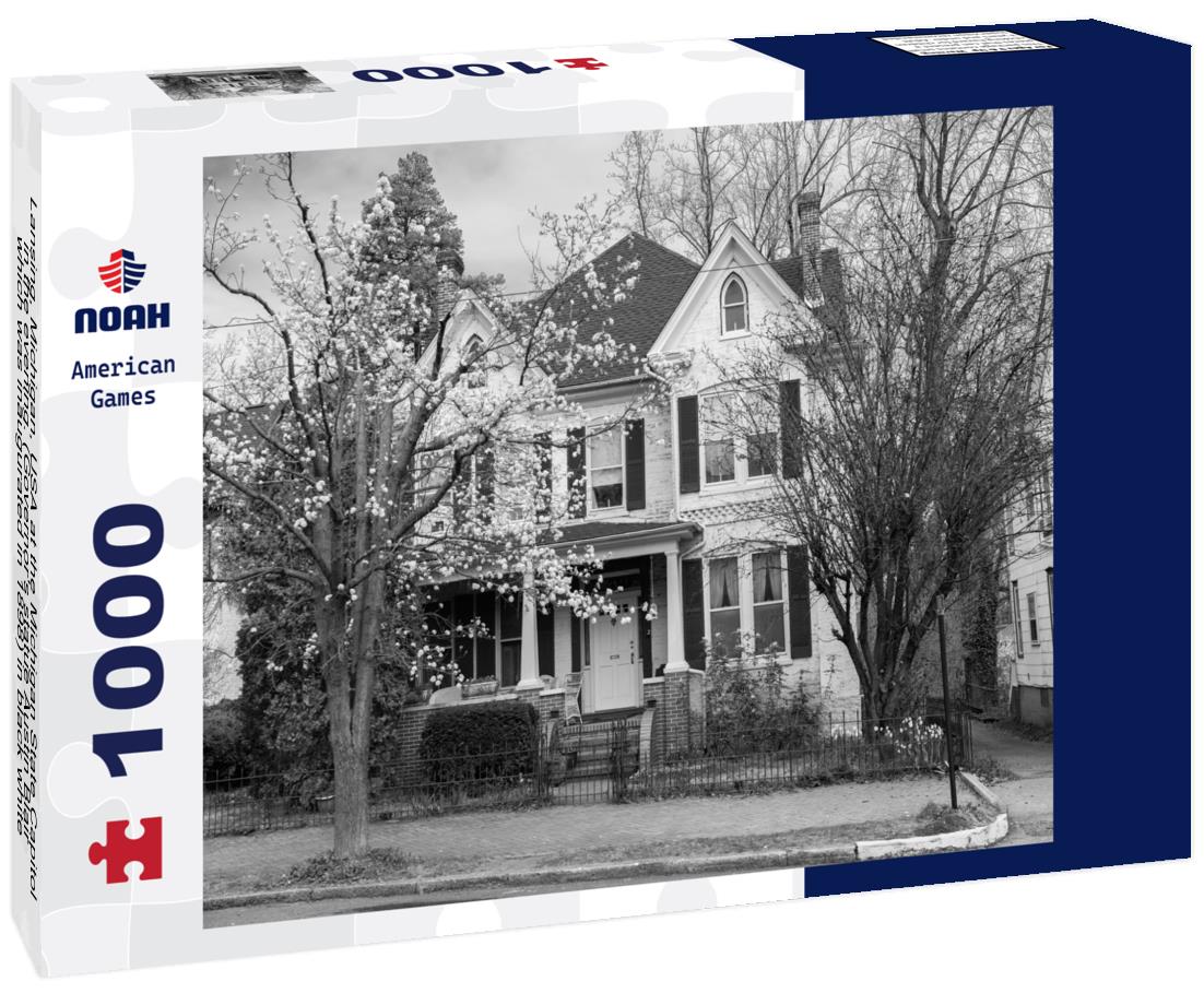 Noah Jigsaw Puzzle Lansing, Michigan, USA at the Michigan State Capitol in the evening. (Governor's statue Austin Blair, which was inaugurated in 1898) in black white 1000 pieces