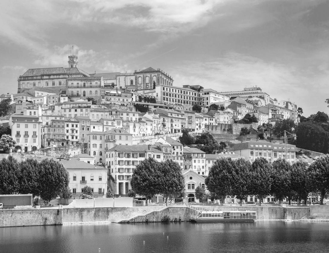 Noah Jigsaw Puzzle Grand Haven South Pierhead Inner Light, built in 1905, Lake Michigan, MI, USA in black white 1000 pieces