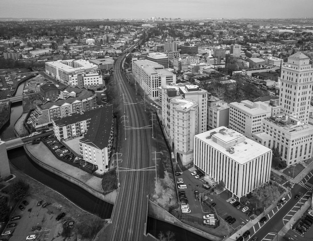 Noah Jigsaw Puzzle Church and apartments along the Main-Danube Canal, Schweinfurt, Germany in black white 1000 pieces