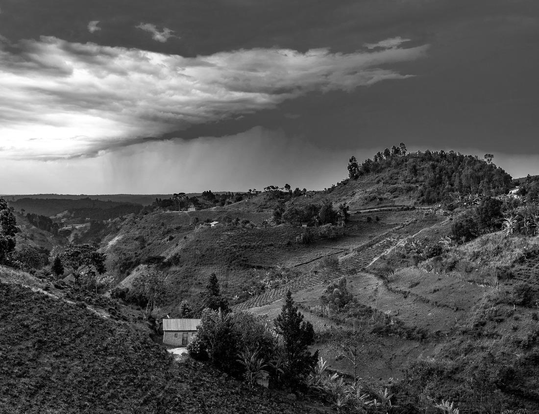 Noah Jigsaw Puzzle Landscape at Walensee Lake in Switzerland in black white 1000 pieces