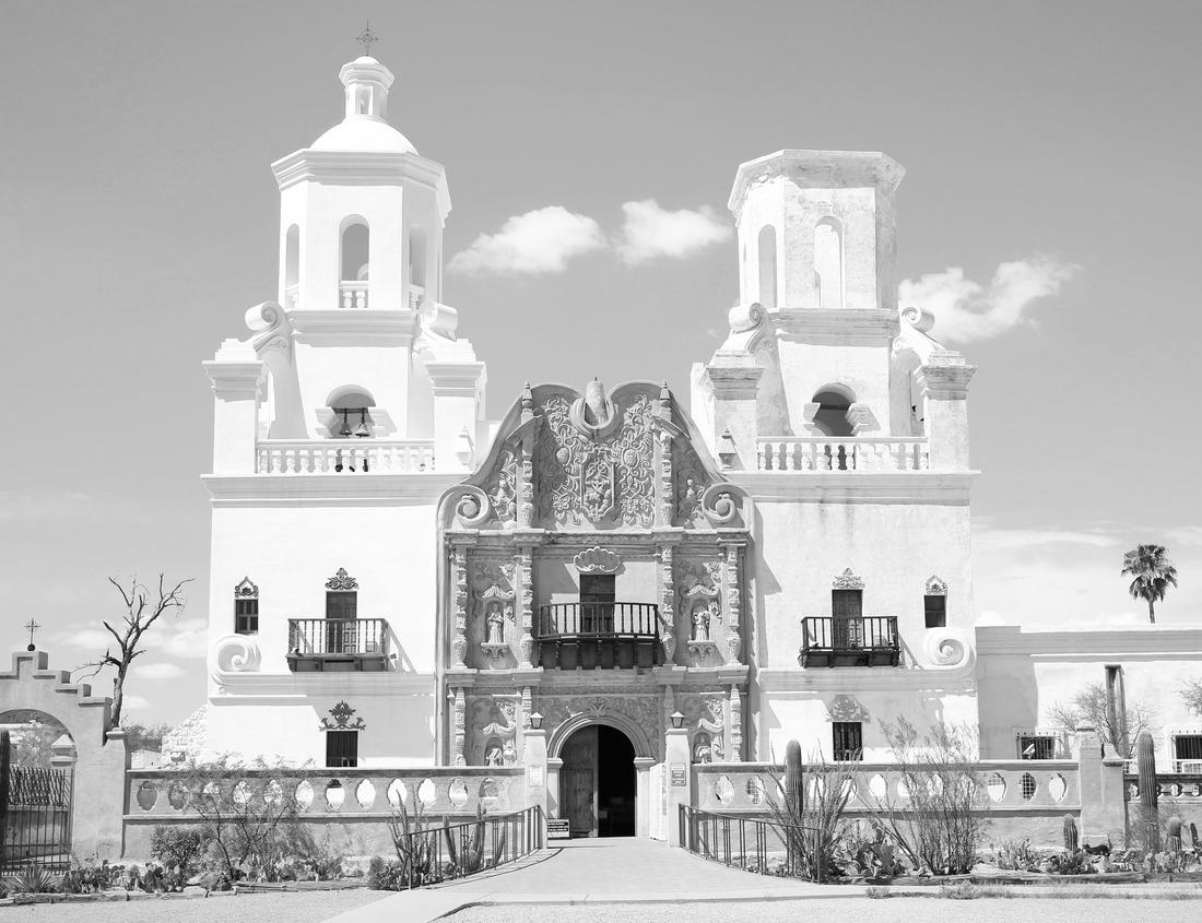 Noah Jigsaw Puzzle Indianapolis, Indiana, USA skyline over Monument Circle at dusk in black white 1000 pieces