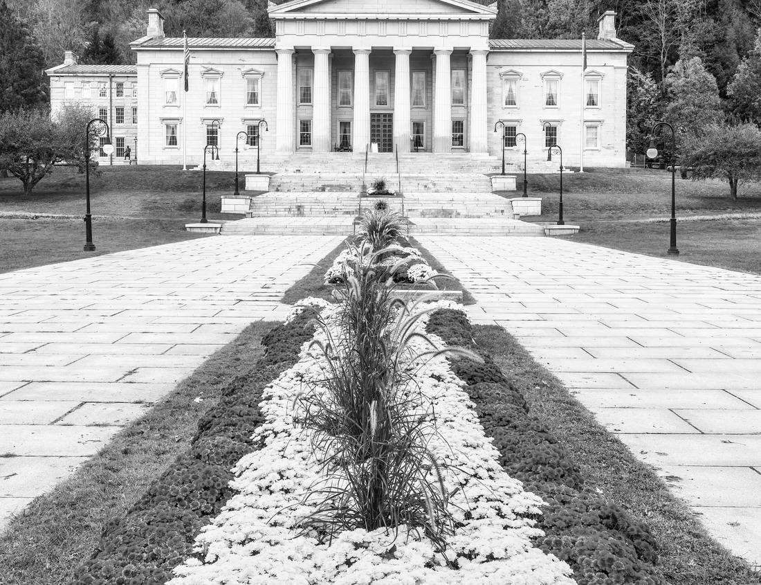 Noah Jigsaw Puzzle Aerial view of Lakewood middle class neighborhood, city in Los Angeles County, California, United States in black white 1000 pieces