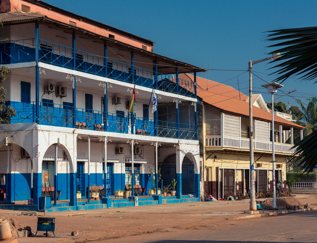 Noah Jigsaw Puzzle Colonial-era buildings in the center of the city of Bissau, capital of Guinea Bissau 1000 pieces