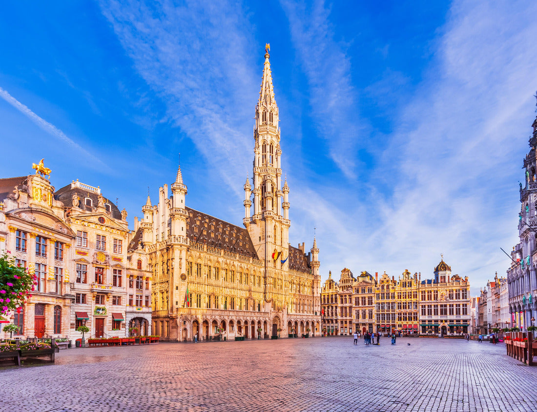 Noah Jigsaw Puzzle Brussels, Belgium. Grand Place. Market square surrounded by guild halls 1000 pieces