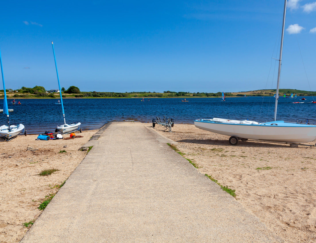 Noah Jigsaw Puzzle Beautiful summer's day at Stithians Lake Watersports Centre, Cornwall, England, United Kingdom 1000 pieces