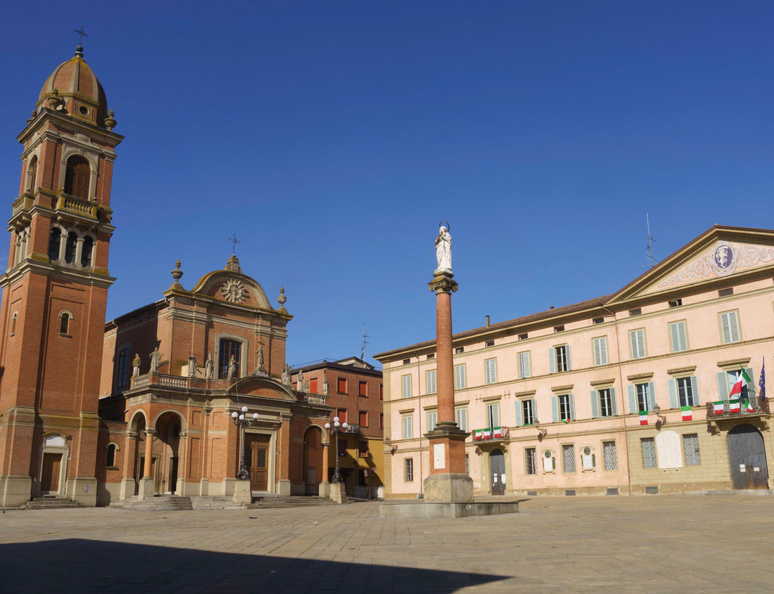 Noah Jigsaw Puzzle Castel San Pietro Terme, in the province of Bologna, Emilia-Romagna, Italy: main square of the historic town with church and town hall 1000 pieces
