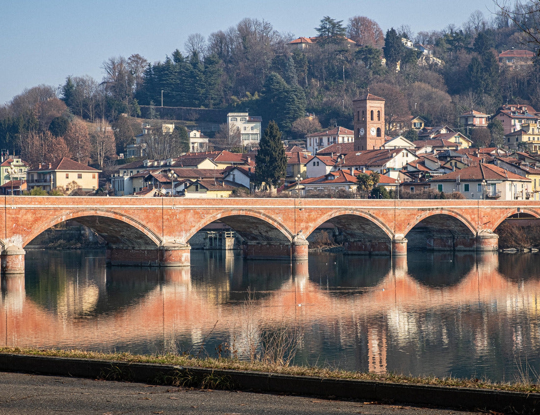 Noah Jigsaw Puzzle Beautiful view of the Po River near San Mauro Torinese 1000 pieces