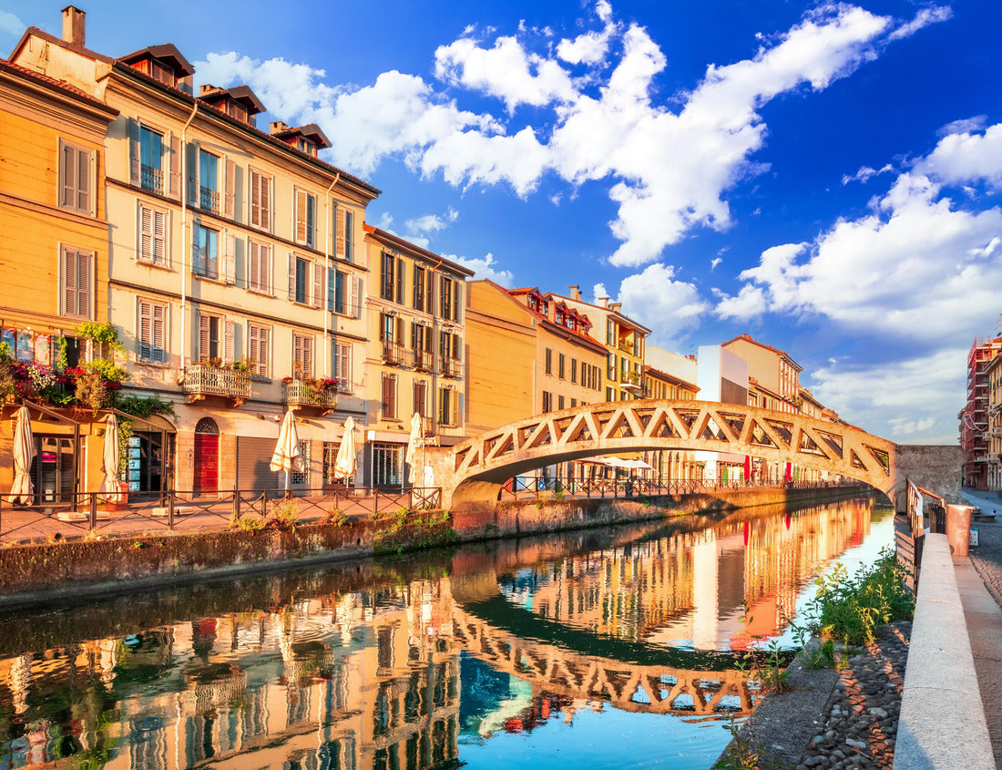 Noah Jigsaw Puzzle Milan, Italy. Bridge over the Naviglio Grande canal at sunrise, Milan, Lombardy 1000 pieces