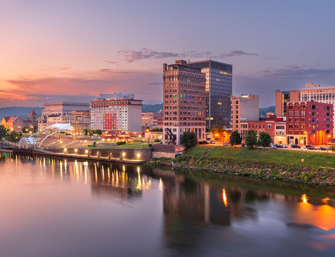 Noah Jigsaw Puzzle Charleston, West Virginia, USA skyline on the Kanawha River at dusk 1000 pieces