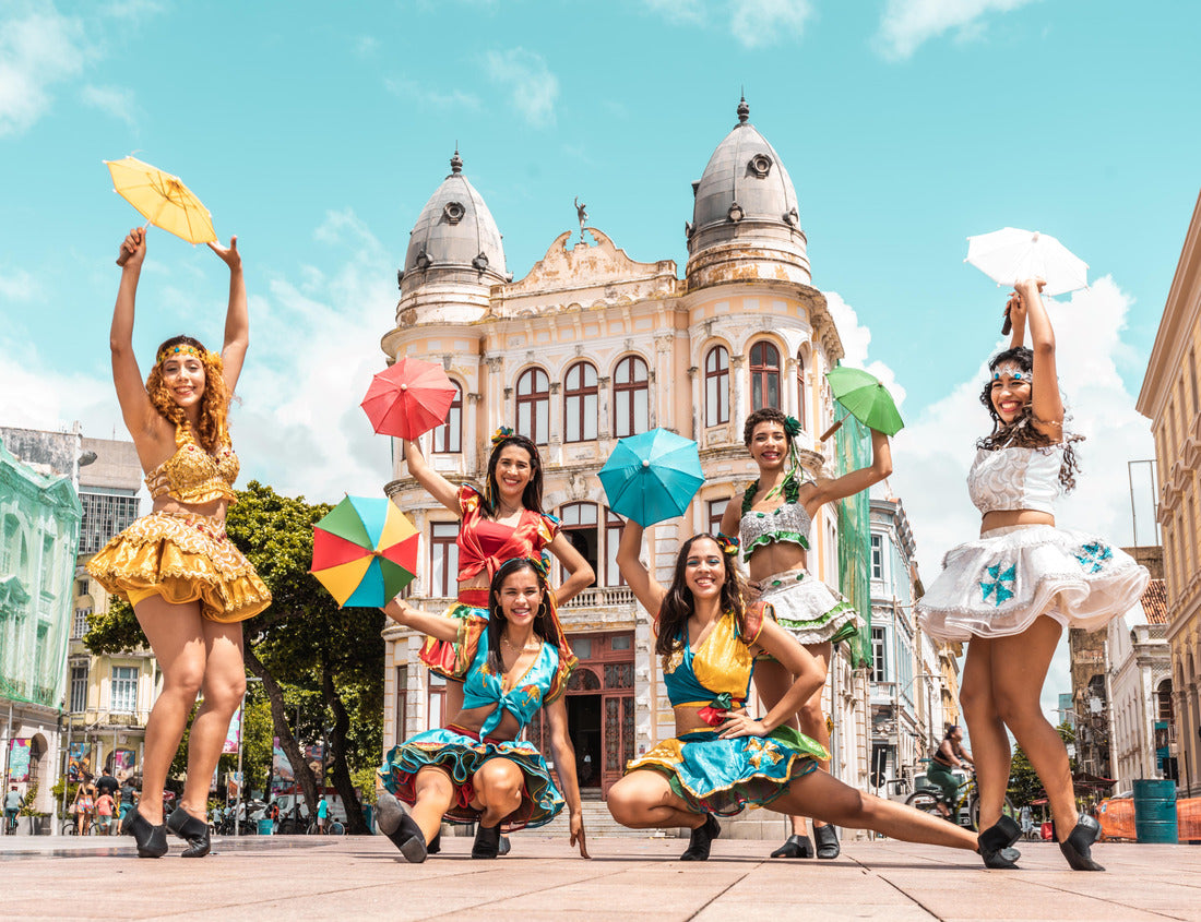 Noah Jigsaw Puzzle Frevo dancers on the street Carnival in Recife, Pernambuco, Brazil 1000 pieces
