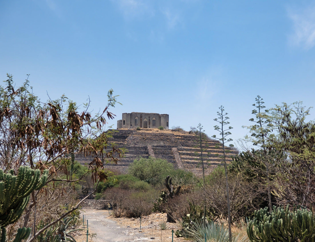 Noah Jigsaw Puzzle A pyramid of El Pueblito Quertaro Mexico 1000 pieces