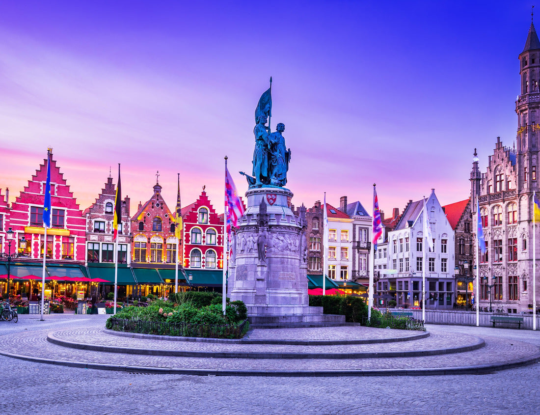 Noah Jigsaw Puzzle Bruges, Belgium. Grote Markt, meeting point for the Brügelings and tourists in Bruges, West Flanders 1000 pieces