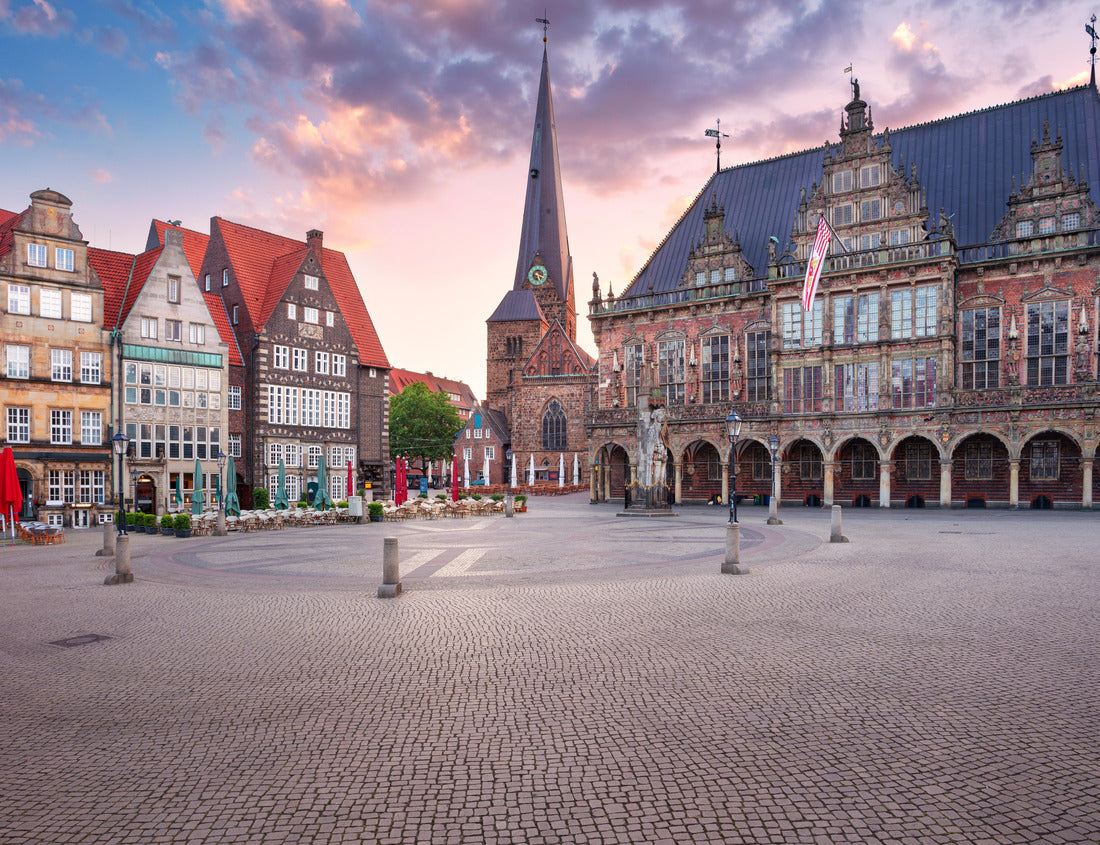 Noah Jigsaw Puzzle Bremen, Germany. Cityscape of the Hanseatic city of Bremen, Germany, with historic market square and town hall at sunrise in summer 1000 pieces