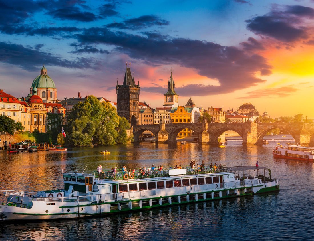 Noah Jigsaw Puzzle Charles Bridge in Prague in Czechia. Prague, Czech Republic. Charles Bridge (Karluv Most) and Old Town Tower. Vltava River and Charles Bridge 1000 pieces