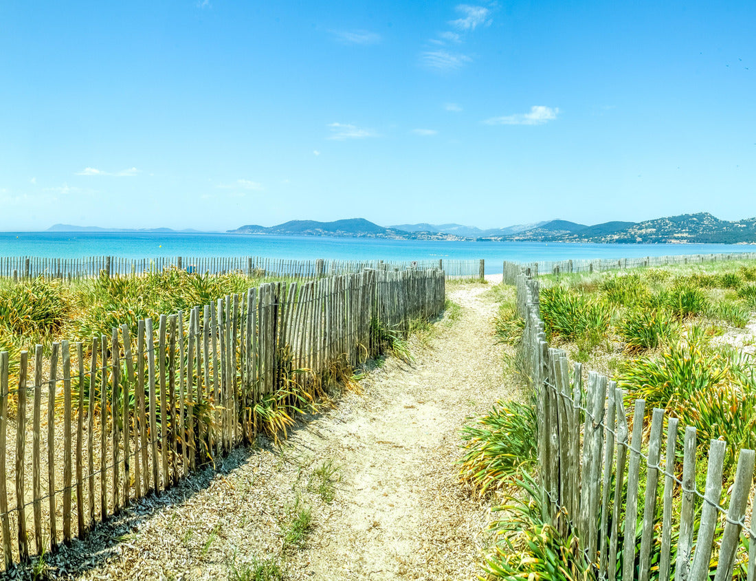 Noah Jigsaw Puzzle Beach at Giens, Hyeres, France 1000 pieces