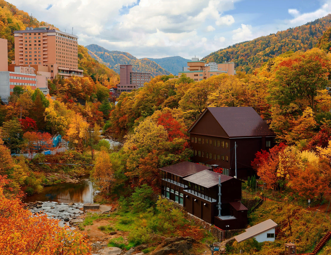 Noah Jigsaw Puzzle Autumn scene of Jozankei Onsen Resort, a famous hot spring destination in Sapporo, Hokkaido, Japan 1000 pieces