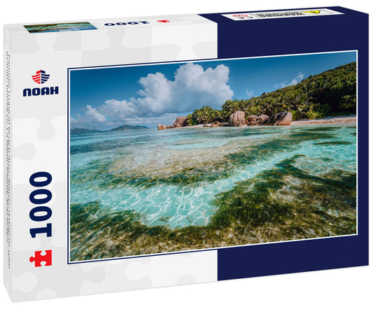 Famous tropical beach Anse Source d'Argent with granite boulders, La Digue Island, Seychelles