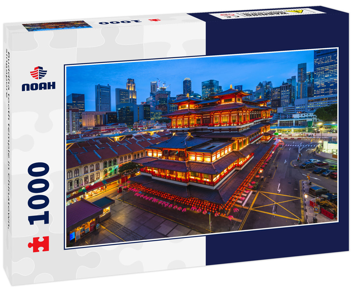 Buddha tooth temple in Chinatown, singapore