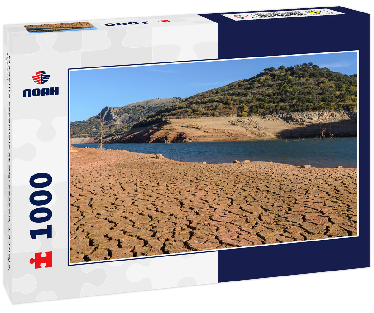 Mansilla reservoir at dry season, La Rioja, Spain