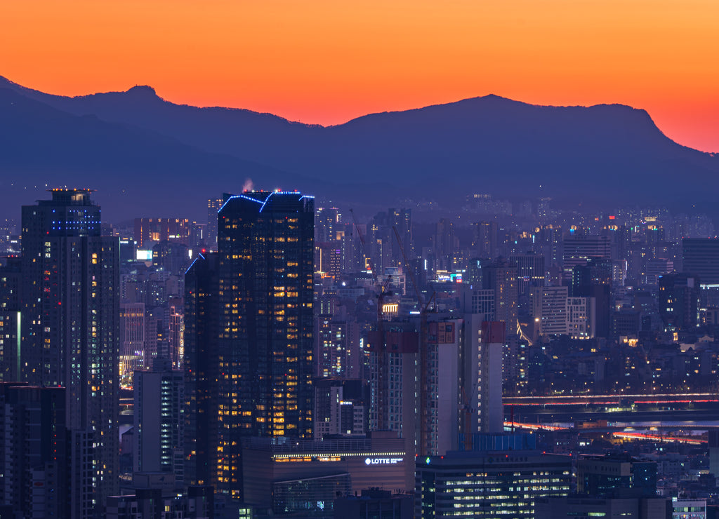Cityscape night view of Seoul, South Korea at sunset time
