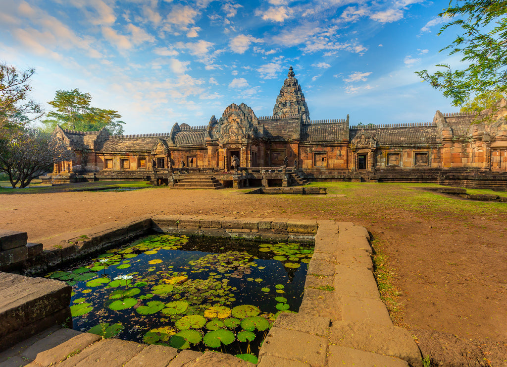 A castle built on three thousand years, Khao Phanom Rung castle rock