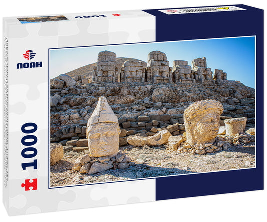 Antique statues on Nemrut mountain, Turkey. The UNESCO World Heritage Site at Mount Nemrut where King Antiochus of Commagene is reputedly entombed