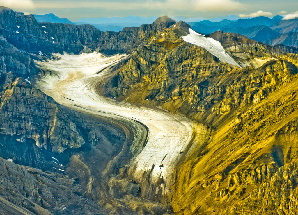 Alaska, Gates of the Arctic National Park, Arctic Circle. Glaciers winding through the Brooks Range