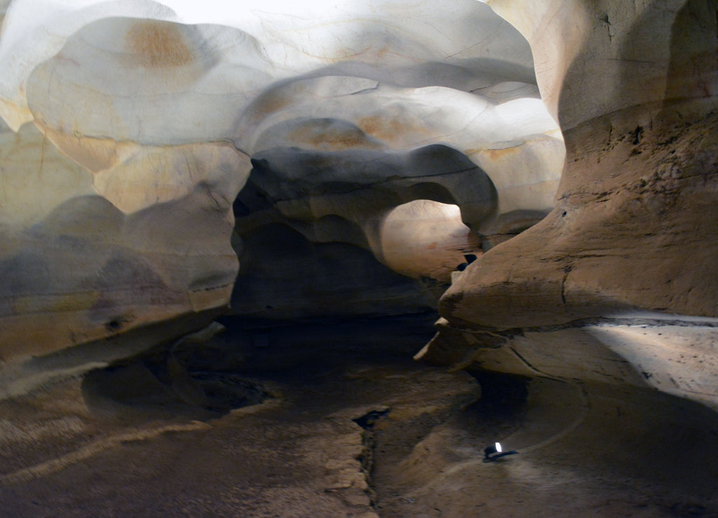 White Cavern/Underground caverns and path located in Texas