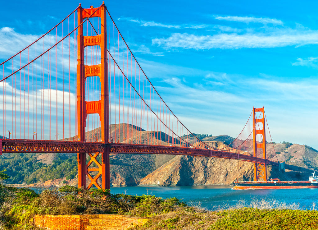 Golden Gate Bridge, San Francisco Bay, California USA