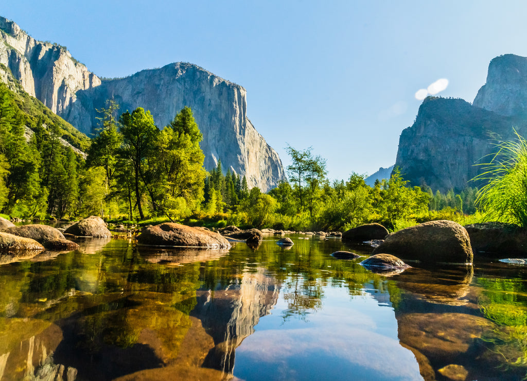 Hiking in the Yosemite National Park USA