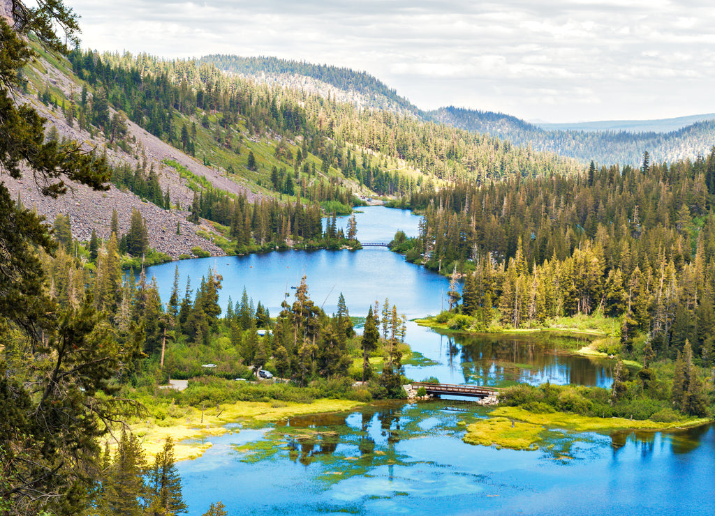 Twin Lakes near Mammoth Lakes at Inyo National Forest Park, California, USA