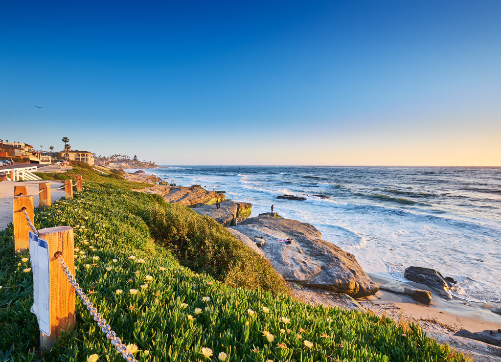 View South past the Surf Shack to Big Rock Reef along Windansea Beach, San Diego California