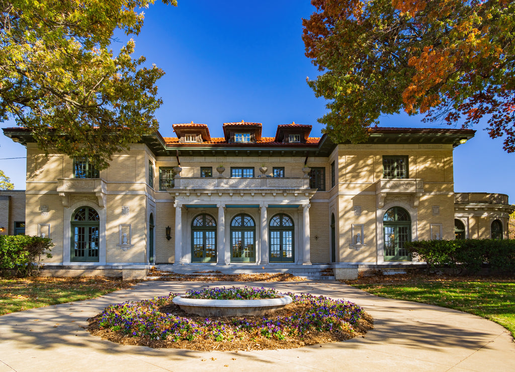 Exterior view of the Tulsa Garden Center, Oklahoma