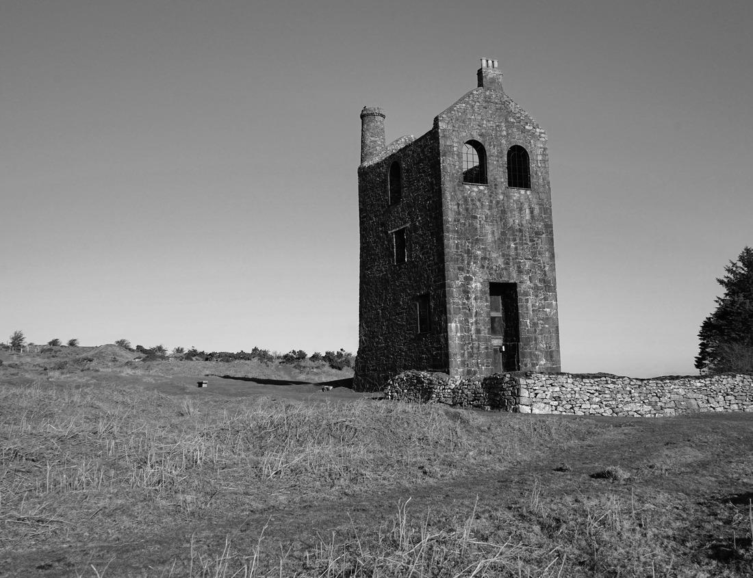 Noah Jigsaw Puzzle Landscape view of Gates of the Arctic National Park (Alaska), the least visited national park in the United States in black white 1000 pieces