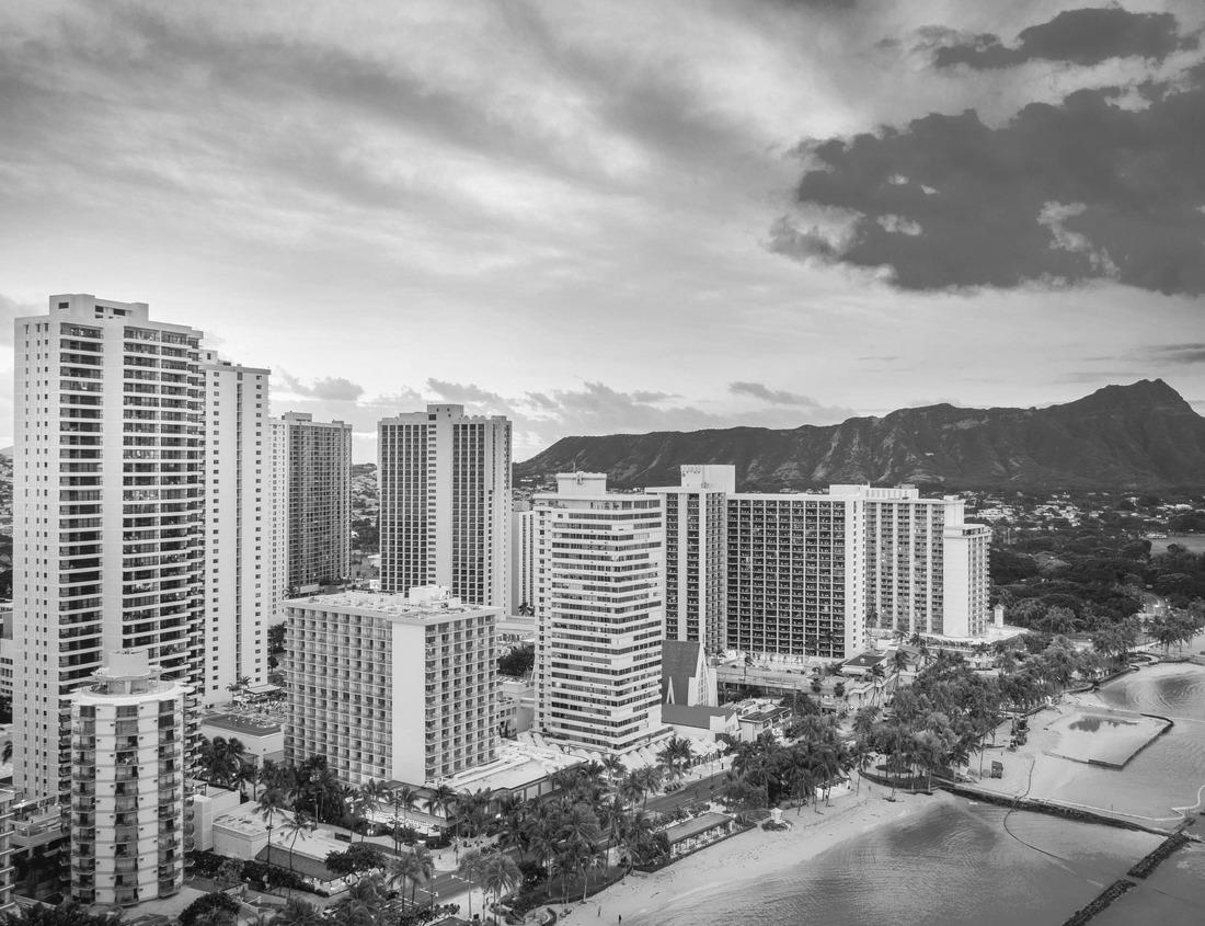 Noah Jigsaw Puzzle Landscapes of the Head Smashed in Buffalo Jump in rural Alberta in black white 1000 pieces