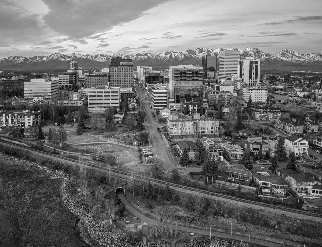 Noah Jigsaw Puzzle Market square in Vaihingen an der Enz, Baden-Württemberg, Germany in black white 1000 pieces