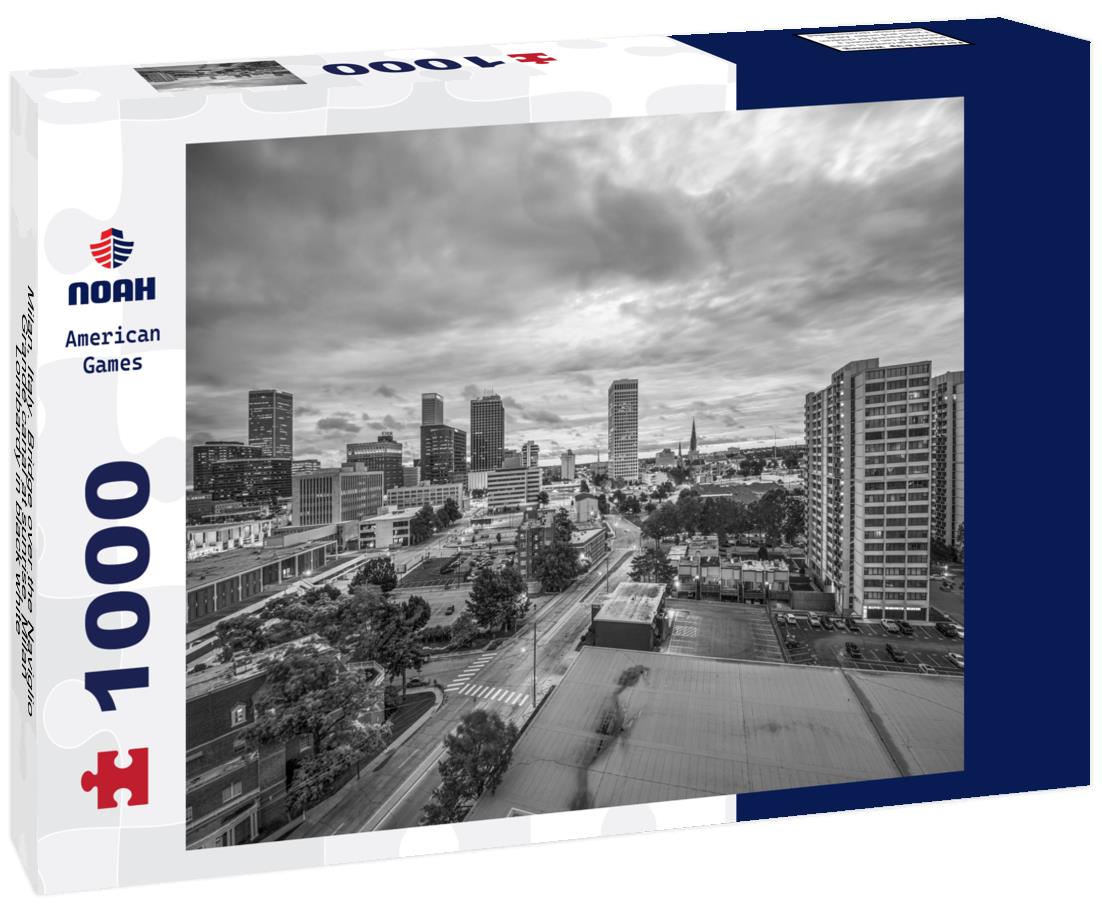 Noah Jigsaw Puzzle Milan, Italy. Bridge over the Naviglio Grande canal at sunrise, Milan, Lombardy in black white 1000 pieces