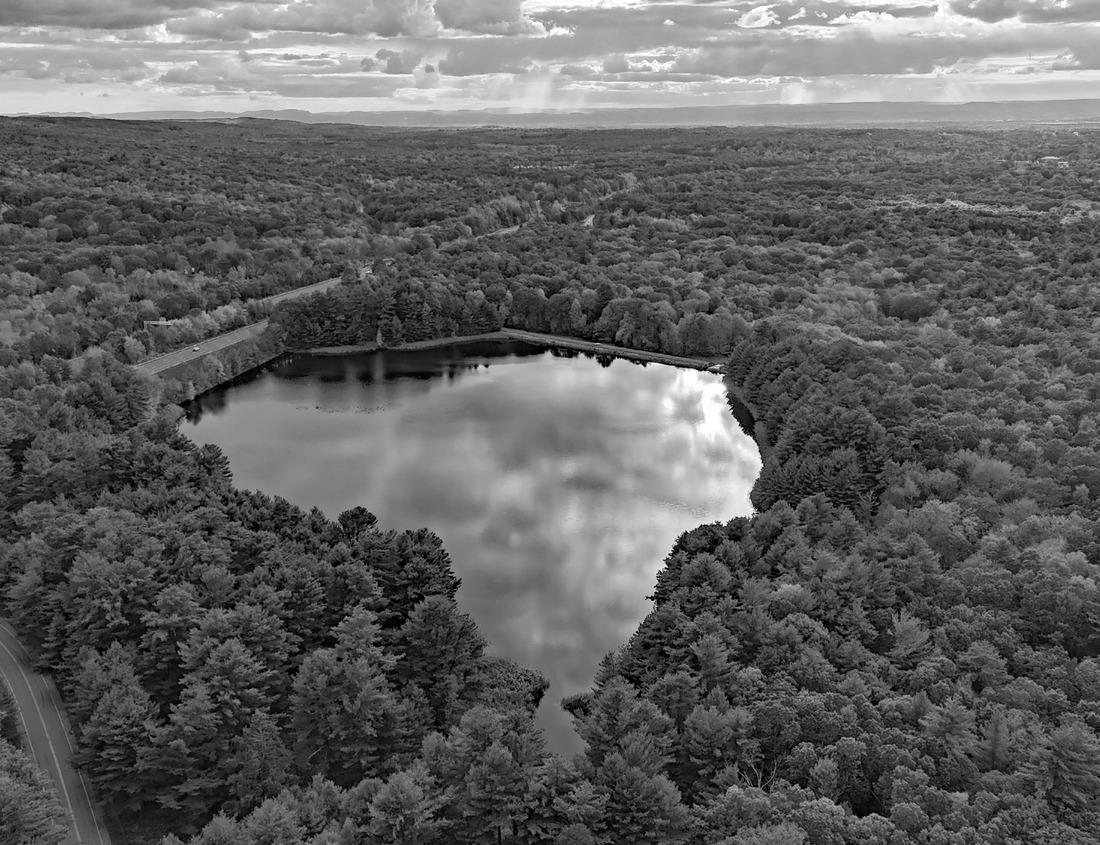 Noah Jigsaw Puzzle Beautiful view of the turquoise mountain lake and waterfall in the Torres del Paine National Park, Patagonia, Chile in black white 1000 pieces