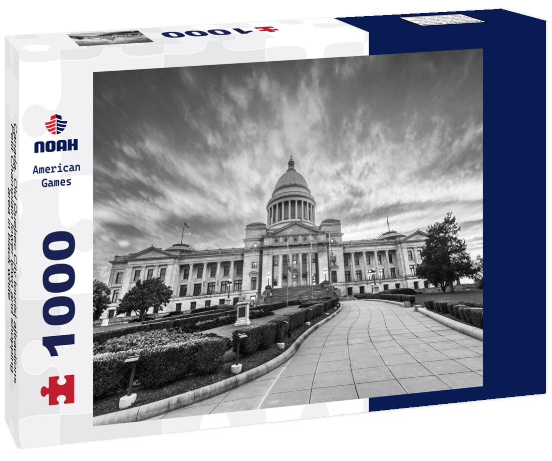 Noah Jigsaw Puzzle Canada, Old Quebec City tourist attractions, Petit Champlain lower town and shopping area in black white 1000 pieces