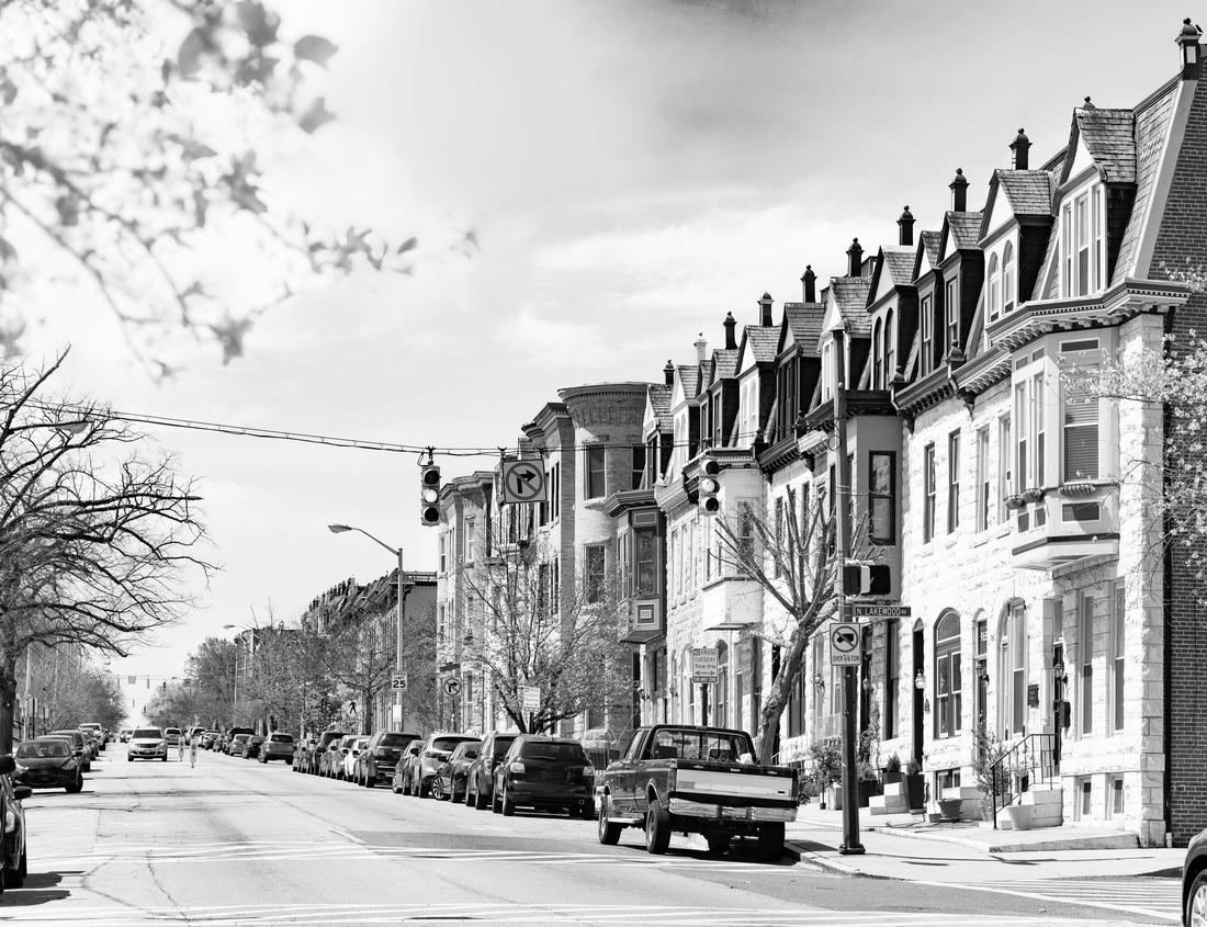 Noah Jigsaw Puzzle Milwaukee, Wisconsin, USA downtown skyline at dusk in black white 1000 pieces